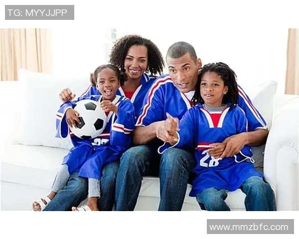 足球明星家庭背景揭秘从贫困到富裕的成长故事排名分析